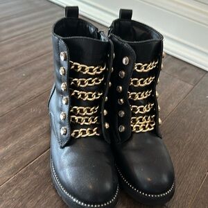 Girls combat boots size 2